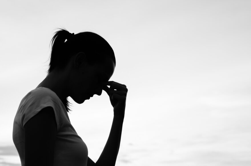 Dealing With Grief: A Step-By-Step Guide for Emotional Healing After the Unexpected Death of a Loved One